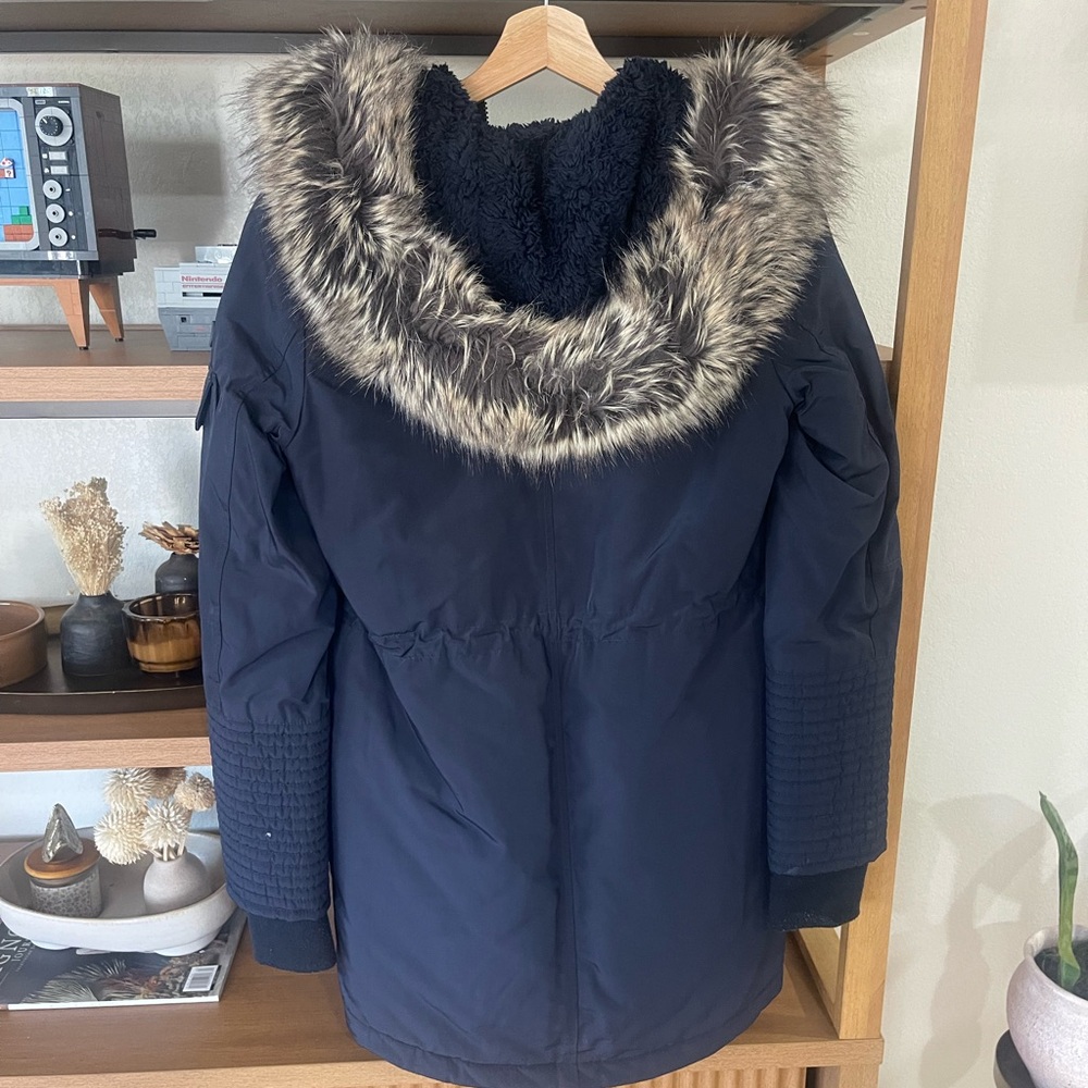 BCBGeneration Puffer - Picture 4 of 5
